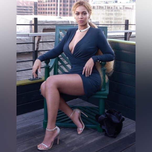 Alexandre Vauthier Gathered Detail Midi Dress in Petrol (Dark Teal) - Picture 16 of 17